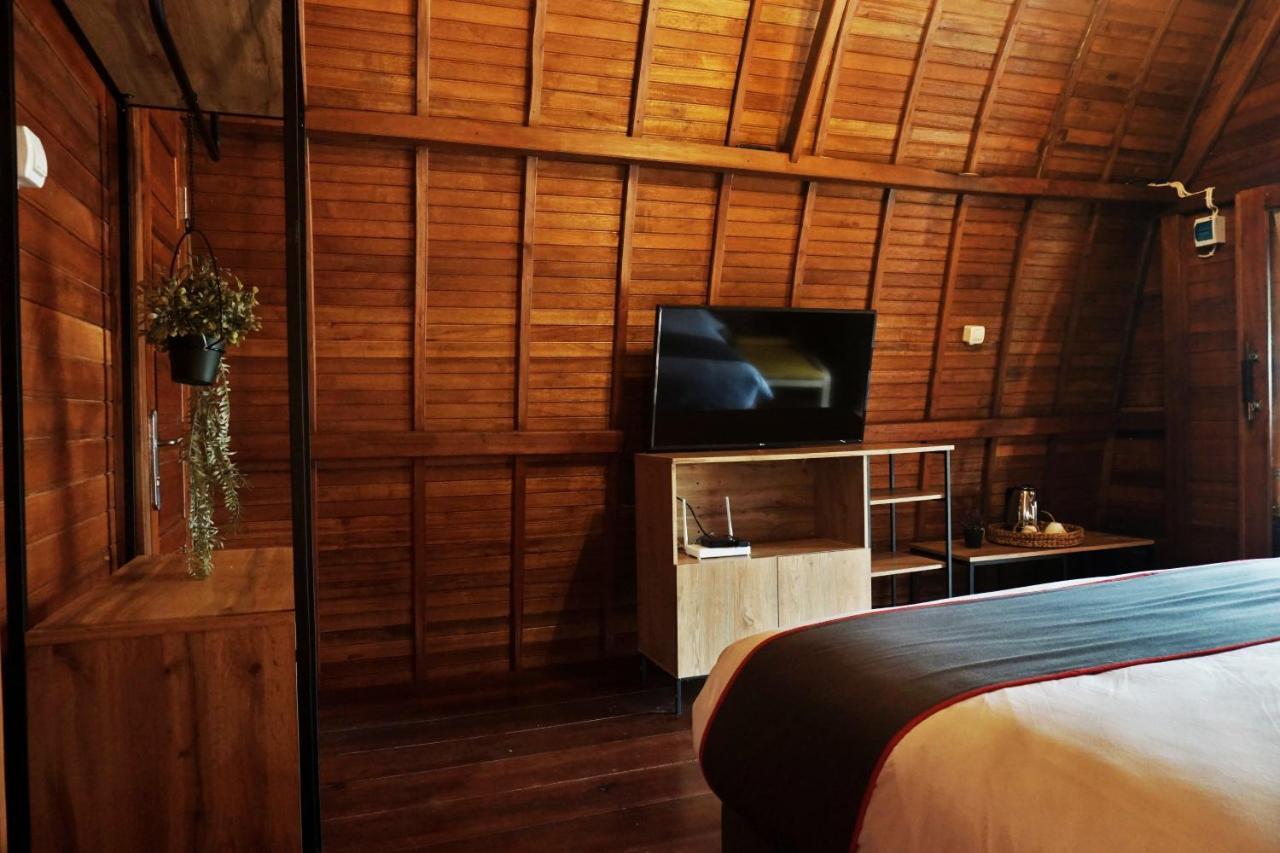 Collection O 9 Villa Ubud Anyer Dış mekan fotoğraf